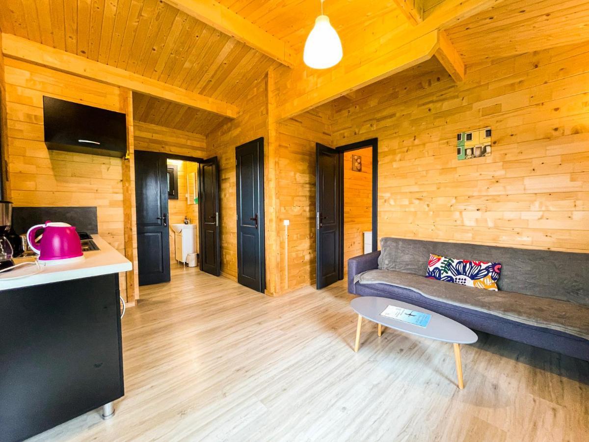 Chalet Nature Sur La Vallee De La Truyere Neuvéglise Exterior foto